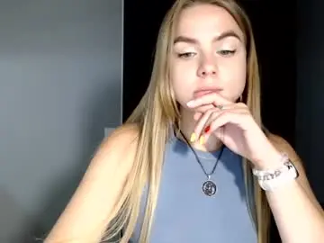 Chaturbate Live Sex Cam of happy_fox_