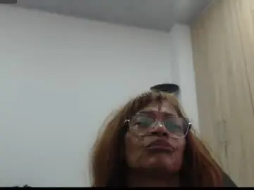 Chaturbate Sex Cam of smilet_milf