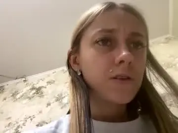 Chaturbate Nude Webcam of viktoria9898