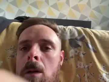 Chaturbate Live Sex Cam of big_cumshot_69