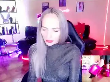 Chaturbate Best Webcam of monicamaxwell2