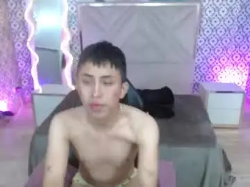 Chaturbate Live Sex Cam of bryant_tay