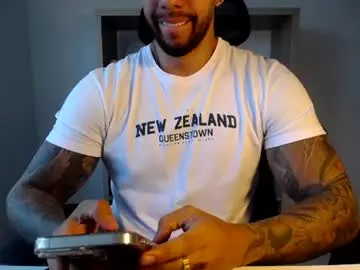Chaturbate Live Sex Cam of loganhod