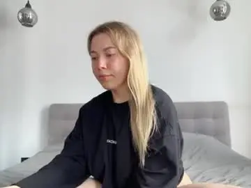 Chaturbate Best live sex cam show of alyrasun