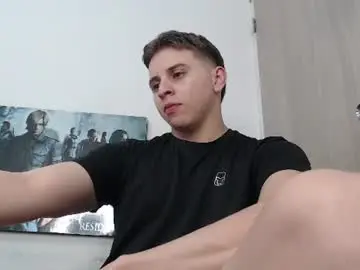 Chaturbate Sex Cam of draco_boy2000