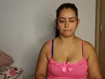 Chaturbate Adult Webcams of kiaraluxe_17