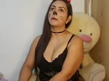 Chaturbate Live Sex of kiaraluxe_17