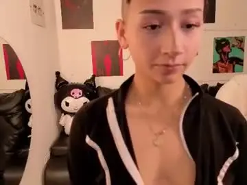 Chaturbate Sex Cam of mia_bloom2