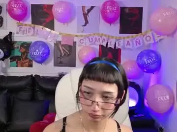 Chaturbate Adult Video Chat of mia_bloom2