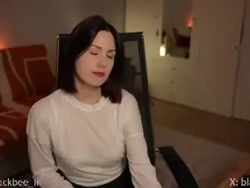 Chaturbate Watch Live Sex Cams of _blackbee_