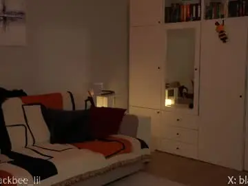 Chaturbate Adult Video Chat of _blackbee_