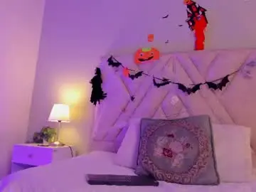 Chaturbate Free Live Porn of evaa_mills