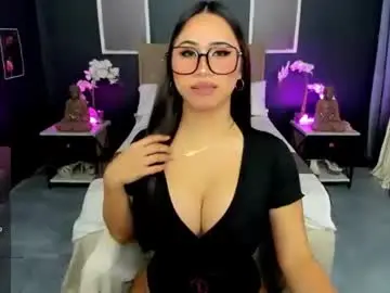 Chaturbate Live Sex Cam of ivana_elise18