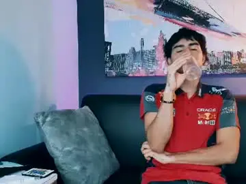 Chaturbate Live Sex of luam_murph