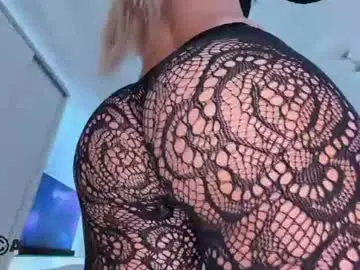 Chaturbate Adult Webcams of scarlettandtom