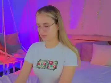 Chaturbate Watch Live Sex Cams of shei1a_shy