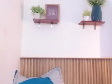 Chaturbate Free Live Porn of violet_2003