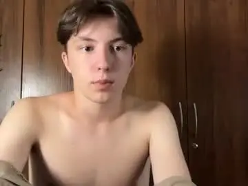 Chaturbate Live Sex Cam of _zenvor_