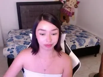 Chaturbate Live Sex Cam of ari_2dcouple