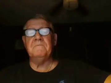 Chaturbate Live Porn of bigbeerdrinker1