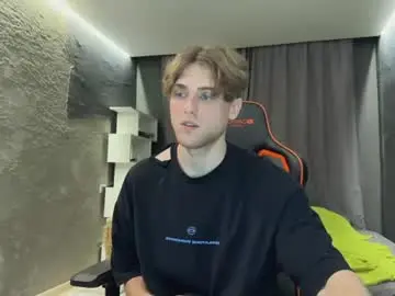 Chaturbate Live Sex Cam of devilnut1