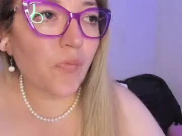 Chaturbate Live Sex of naty__mature_