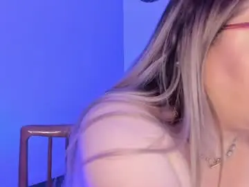 Chaturbate Sex Chat of naty__mature_