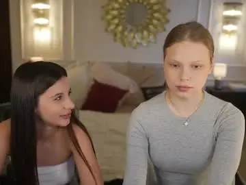 Chaturbate Nude Webcam of bright_diamonds_054