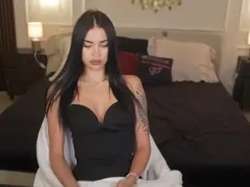 Chaturbate Nude Webcam of bright_diamonds_054
