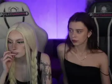 Chaturbate Live Sex Cam of bright_diamonds_054