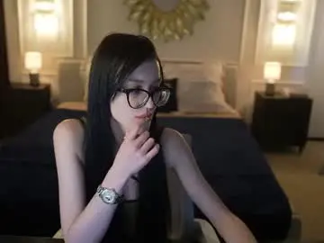 Chaturbate Live Sex Cam of bright_diamonds_054