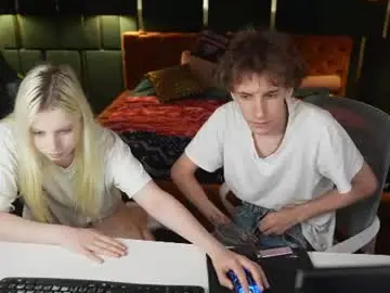 Chaturbate Free Porn Cam of bright_diamonds_054