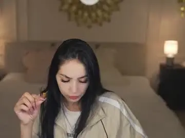 Chaturbate Free Live Porn of bright_diamonds_054