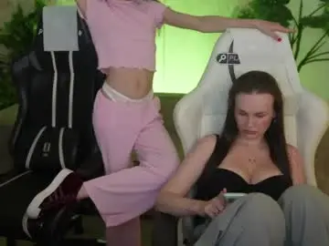 Chaturbate Watch Live Sex Cams of bright_diamonds_054