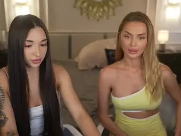 Chaturbate Nude Webcam of bright_diamonds_054