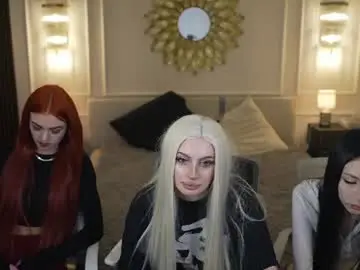 Chaturbate Live Sex Cam of bright_diamonds_054