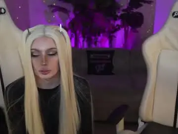Chaturbate Free Porn Cam of bright_diamonds_054