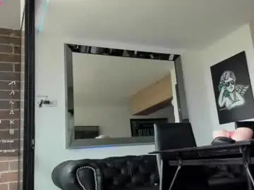 Chaturbate Watch Live Sex Cams of pretur_crubaa