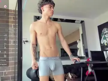 Chaturbate Best live sex cam show of pretur_crubaa