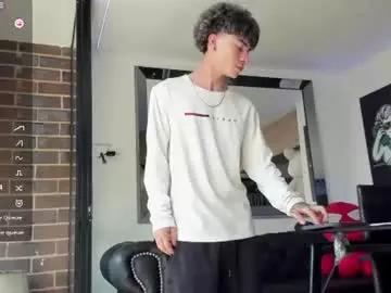 Chaturbate Free Porn Cam of pretur_crubaa