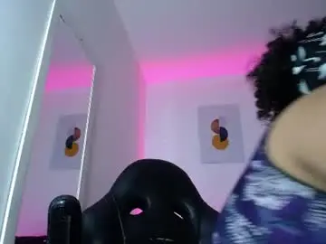 Chaturbate Watch Live Sex Cams of ayliinn_