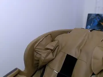 Chaturbate Free Porn Cam of dmitryromanov