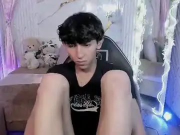 Chaturbate Watch Live Sex Cams of ethann_tay1