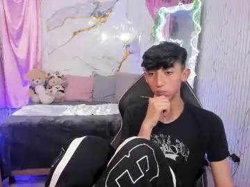 Chaturbate Free Porn Cam of ethann_tay1