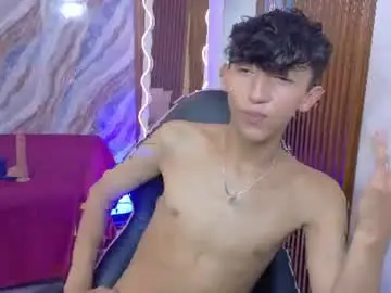 Chaturbate Free Live Porn of ethann_tay1