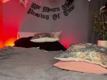 Chaturbate Live Sex Cam of rusbradpitt