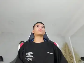 Chaturbate Sex Chat of dylanroyce_
