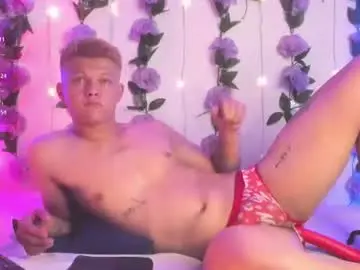Chaturbate Watch Live Sex Cams of izan_02
