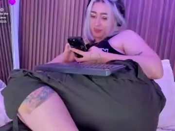 Chaturbate Nude Webcam of gabyrose9