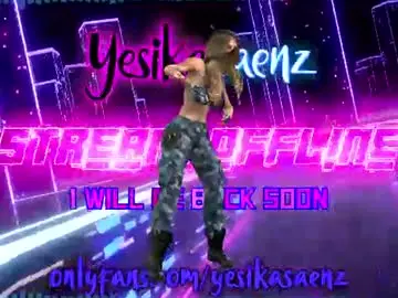 Chaturbate Live Sex Cam of yesikasaenz